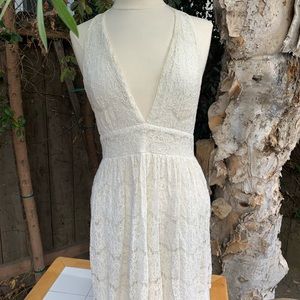 White lace backless dress